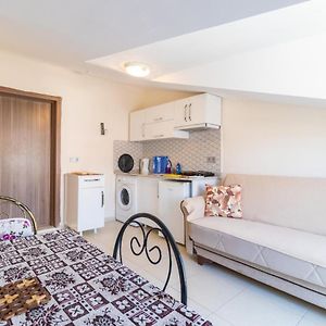 Apartments Near To City Center And Beach